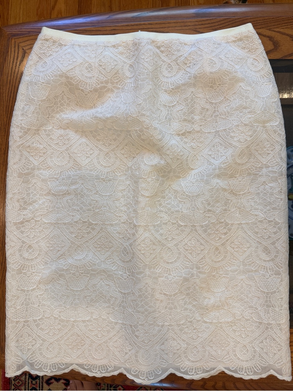 Tory Burch size small Elegant White Lace Pencil Skirt size 6 - Picture 1 of 9